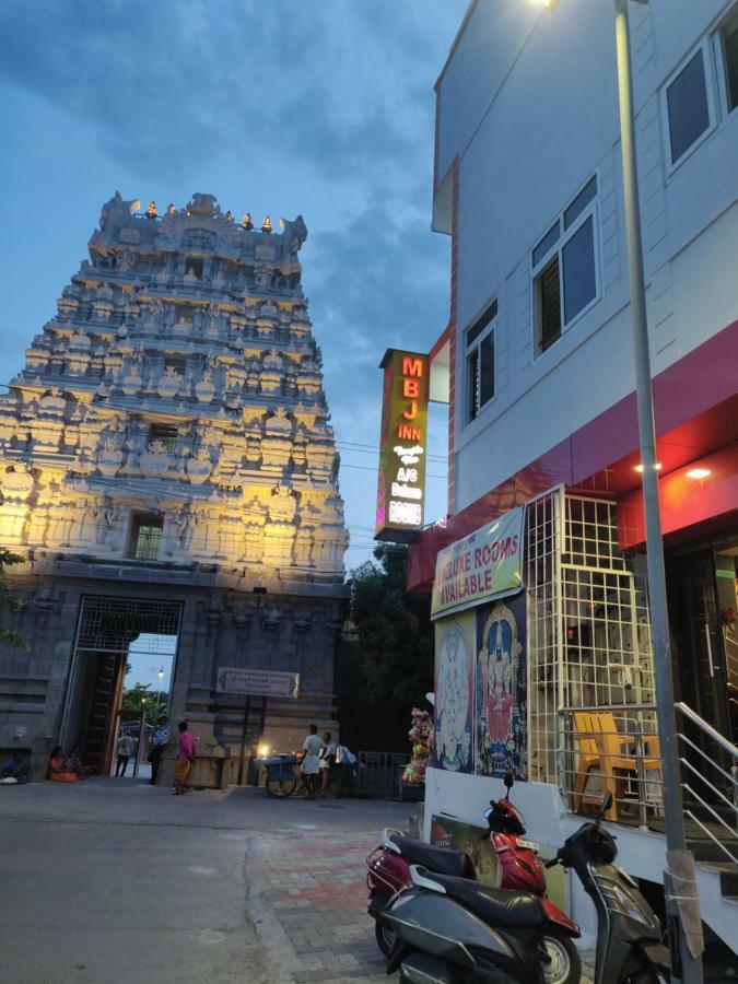 Mbj Inn Temple View Kanchipuram Εξωτερικό φωτογραφία